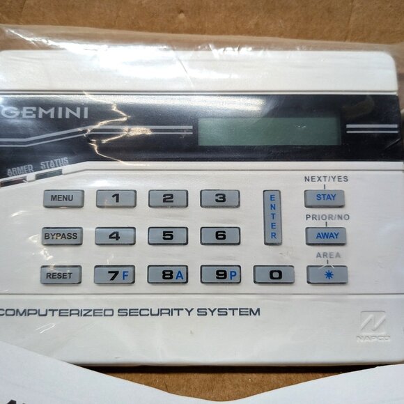 NAPCO GEM-K4RF KEYPAD WITH BUILT IN RF RECEIVER - NEW OLD STOCK - Picture 2 of 4